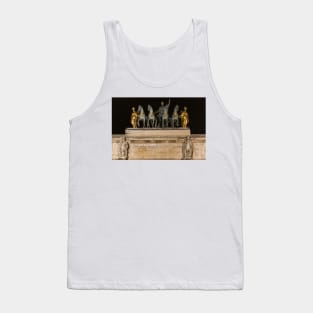 Top Of Arc de Triomphe du Carrousel © Tank Top